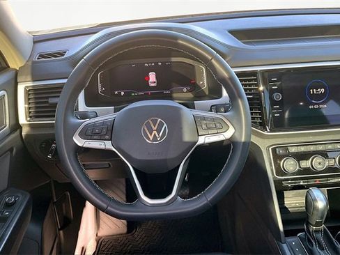 Used 2022 Volkswagen Atlas SE image 5