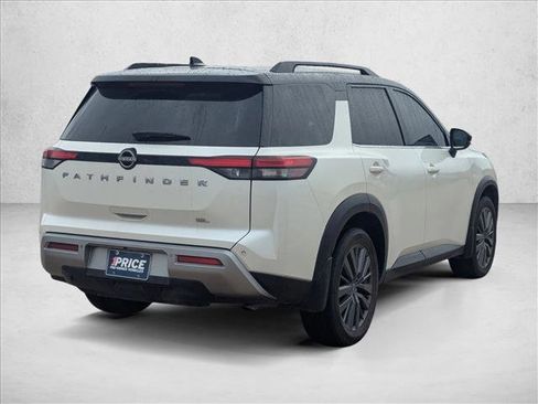 Used 2022 Nissan Pathfinder SL w/ SL Premium Package FWD image 5