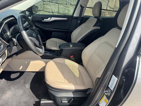 Used 2021 Ford Escape SEL FWD image 9
