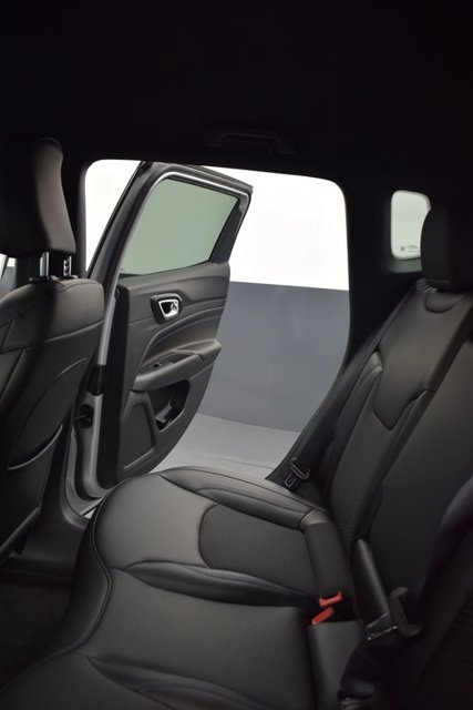 New 2026 Jeep Compass Latitude AWD/4WD image 8