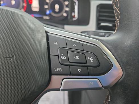 Used 2023 Volkswagen Atlas Cross Sport SE image 19