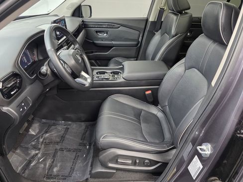 Used 2023 Honda Pilot Elite image 9