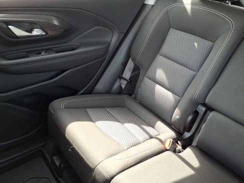 Used 2022 GMC Terrain SLE w/ Driver Convenience Package FWD image 17