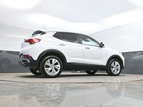 Used 2025 Buick Encore GX Preferred AWD/4WD image 36