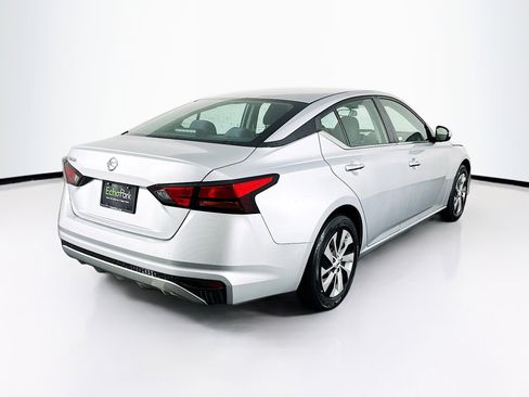 Used 2022 Nissan Altima 2.5 S FWD image 9