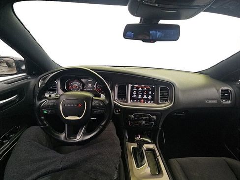 Used 2019 Dodge Charger Scat Pack w/ Navigation & Travel Group image 12