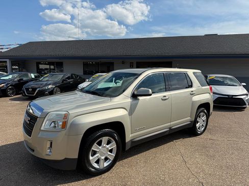 Used 2013 GMC Terrain SLE FWD image 3