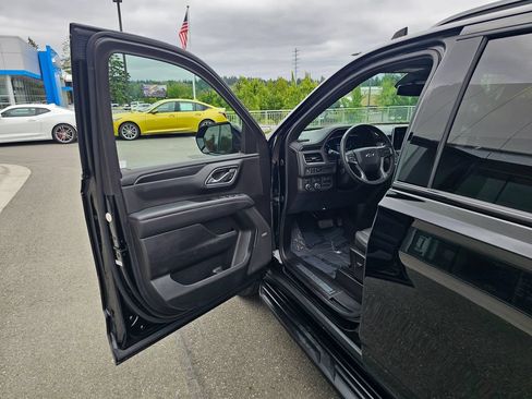 Used 2024 Chevrolet Tahoe RST w/ Luxury Package AWD/4WD image 21