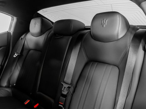 Used 2023 Maserati Ghibli Modena image 32