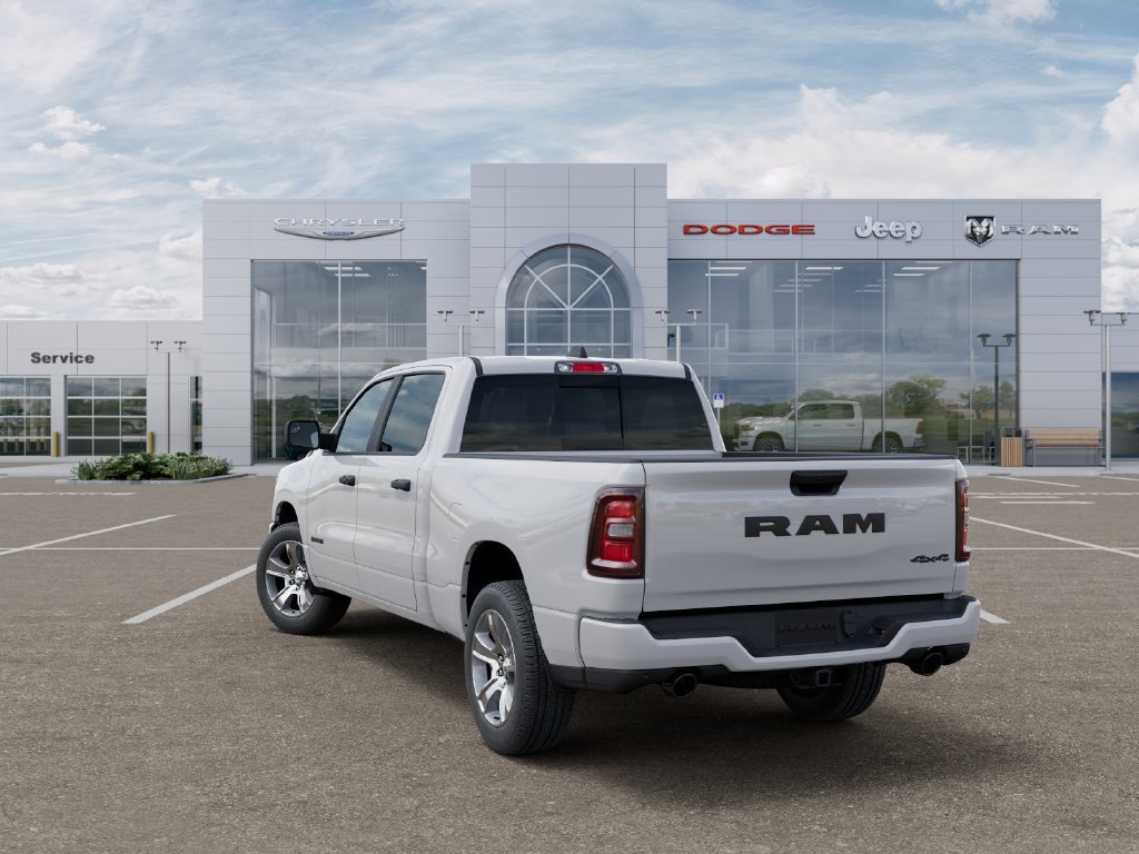 New 2026 RAM 1500 Express AWD/4WD image 3