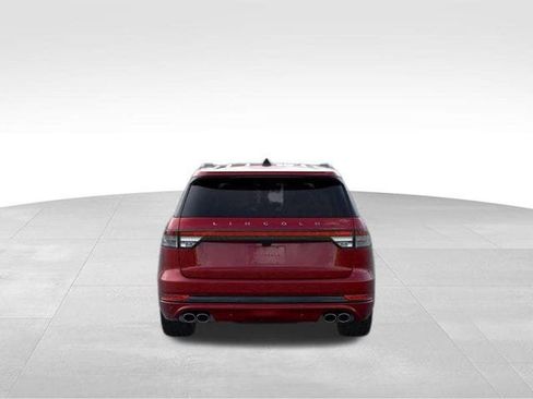 New 2026 Lincoln Aviator AWD w/ Jet Appearance Package image 34