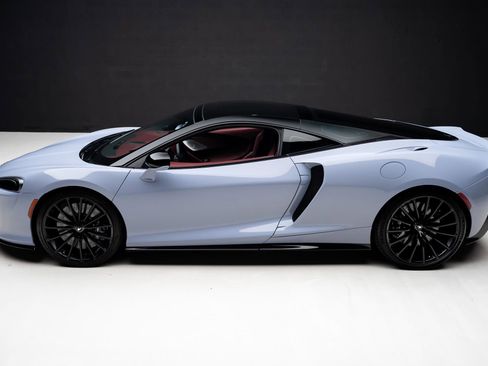 Used 2023 McLaren GT RWD image 16