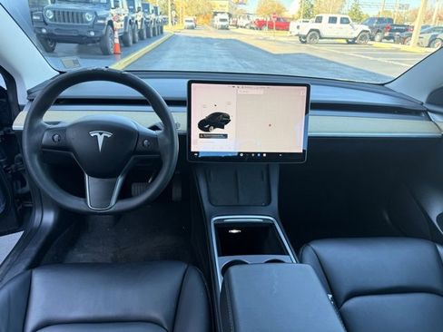 Used 2021 Tesla Model 3 Standard Range Plus image 14