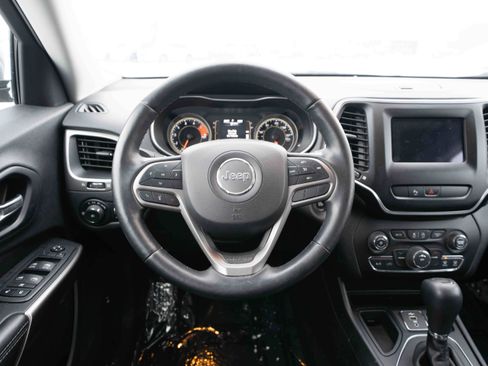 Used 2019 Jeep Cherokee Latitude Plus w/ Cold Weather Group image 21