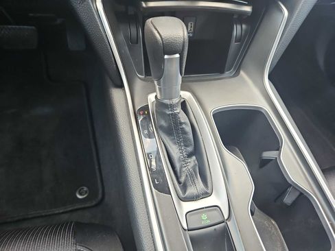 Used 2020 Honda Accord EX image 22