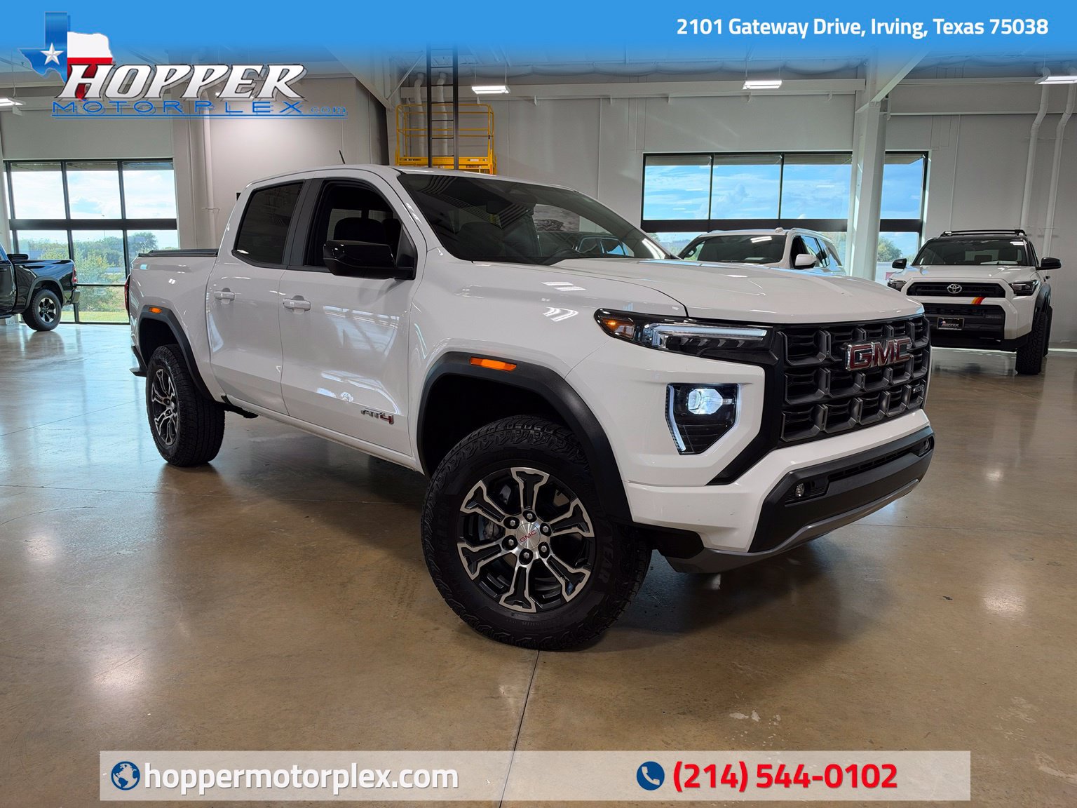 Used 2025 GMC Canyon AT4 AWD/4WD image 1