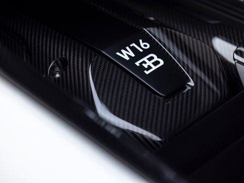 Used 2021 Bugatti Chiron Pur Sport image 70