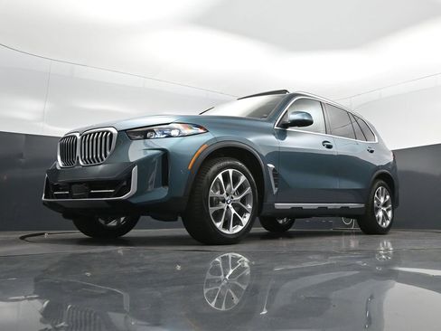 New 2026 BMW X5 sDrive40i w/ Climate Comfort Package RWD image 38