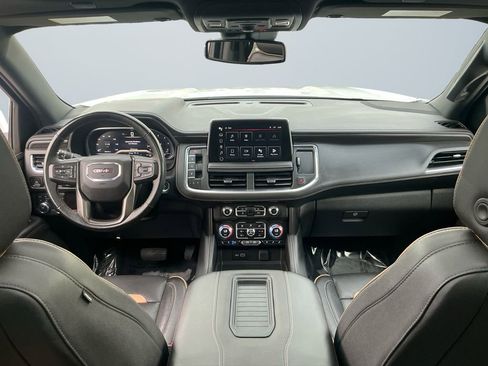Used 2023 GMC Yukon XL AT4 w/ AT4 Premium Package image 11