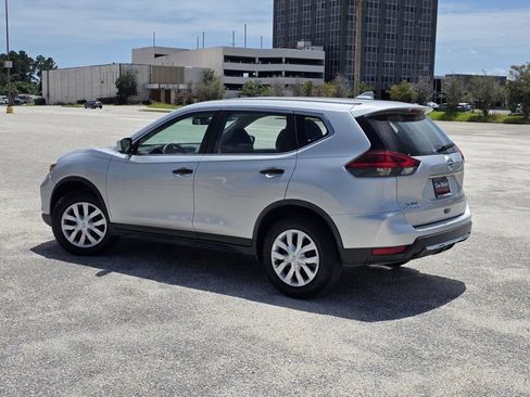 Used 2020 Nissan Rogue S FWD image 5