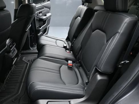 Certified 2026 Honda Pilot Touring image 20