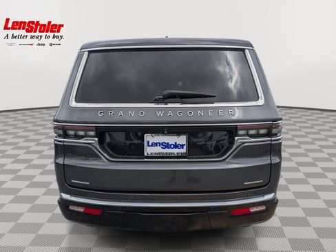 Used 2022 Jeep Grand Wagoneer Series II w/ Convenience Group III AWD/4WD image 4