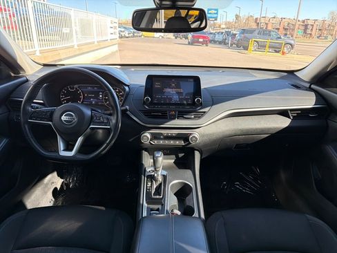 Used 2019 Nissan Altima 2.5 SV image 12