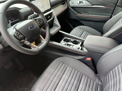 New 2026 Ford Explorer ST-Line w/ ST-Line Street Pack RWD image 10