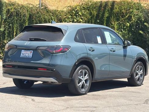 Certified 2024 Honda HR-V EX-L image 4