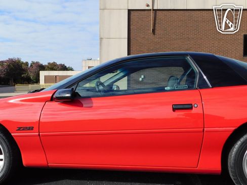 Used 1993 Chevrolet Camaro Z28 image 35