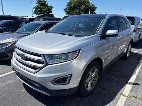 Used 2016 Ford Edge SEL w/ Equipment Group 201A FWD image 3