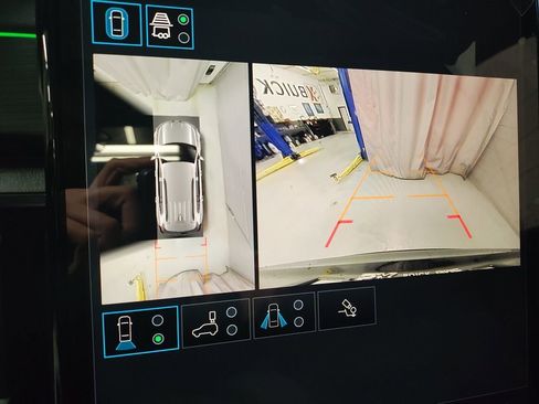 New 2026 GMC Acadia AT4 w/ Super Cruise Package image 32