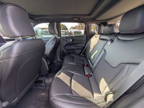 New 2026 Jeep Compass Latitude w/ Sun and Sound Group image 12