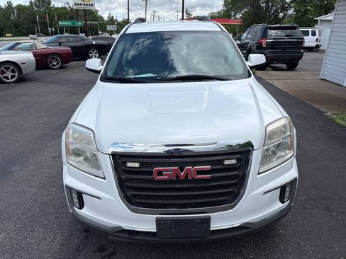 Used 2016 GMC Terrain SLE w/ Technology Package AWD/4WD image 8