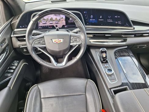 Used 2024 Cadillac Escalade Sport RWD image 11