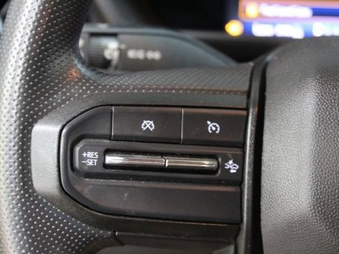 Used 2023 Chevrolet Colorado Trail Boss w/ Technology Package AWD/4WD image 16