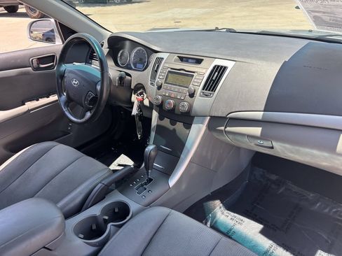 Used 2009 Hyundai Sonata SE FWD image 10