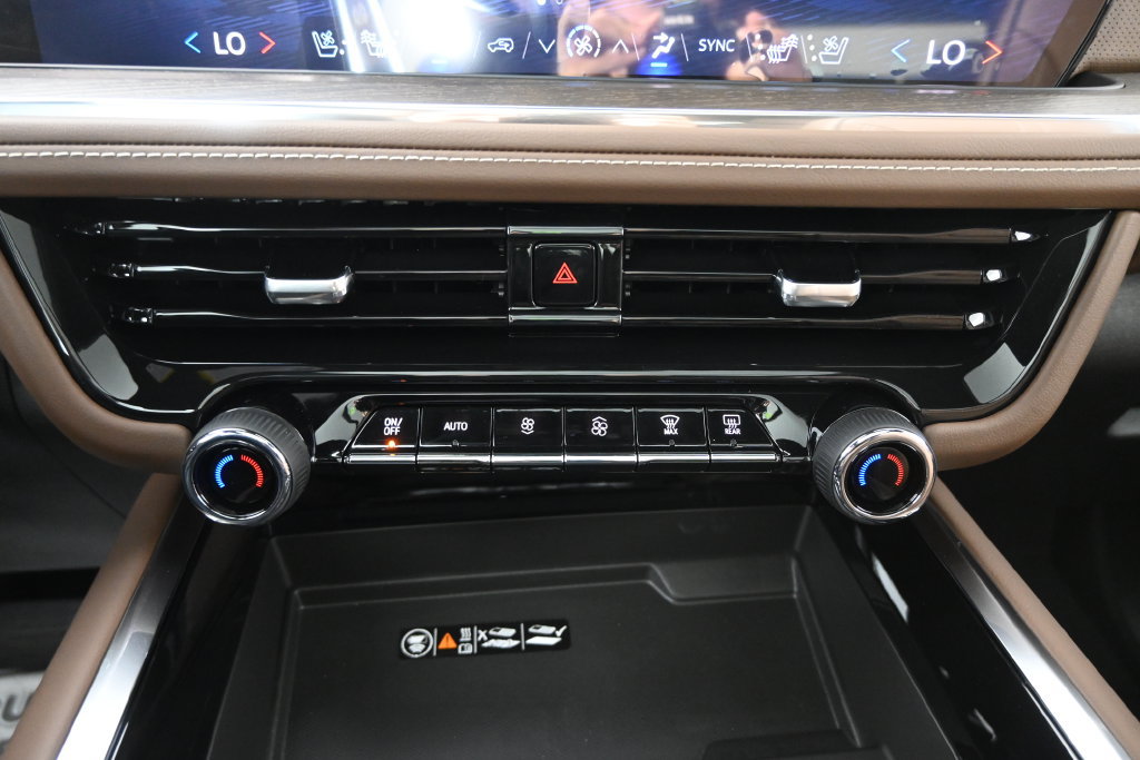 New 2026 Chevrolet Tahoe High Country AWD/4WD image 31