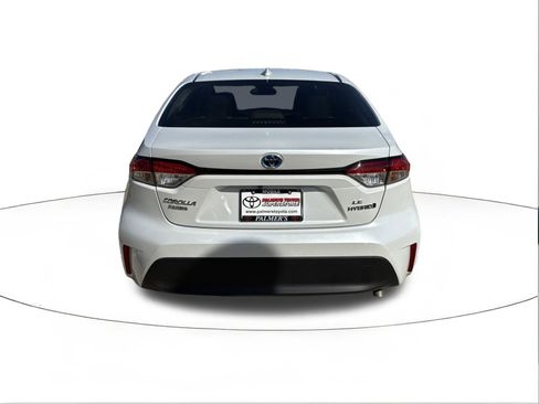 Used 2024 Toyota Corolla LE image 4
