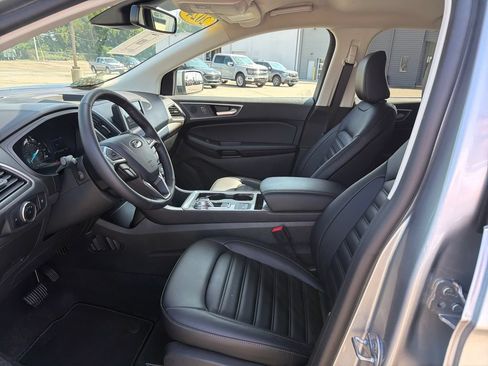 Used 2024 Ford Edge SEL AWD/4WD image 16