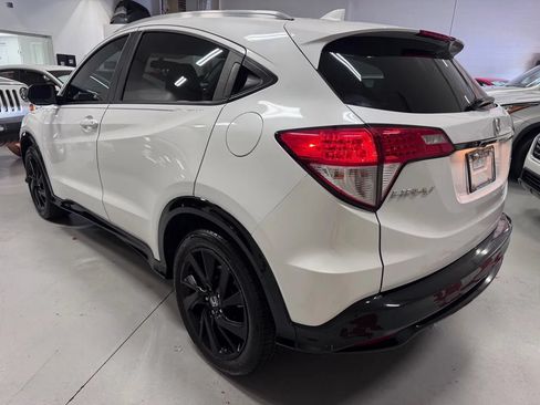 Used 2021 Honda HR-V Sport image 5