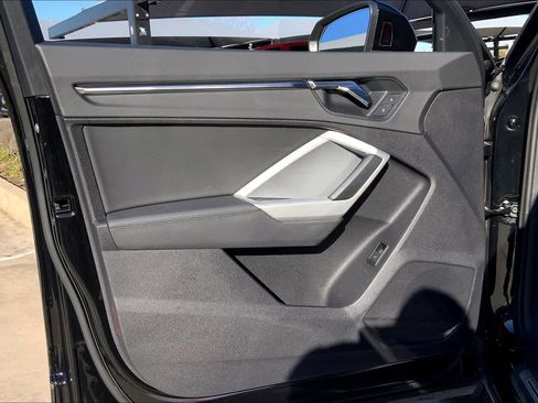 Used 2021 Audi Q3 2.0T Premium w/ Convenience Package image 20