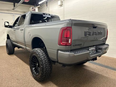 Used 2026 RAM 2500 Laramie AWD/4WD image 4