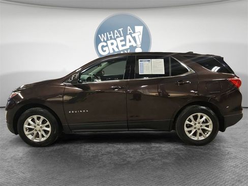 Used 2020 Chevrolet Equinox LT w/ LPO, Floor Liner Package image 7