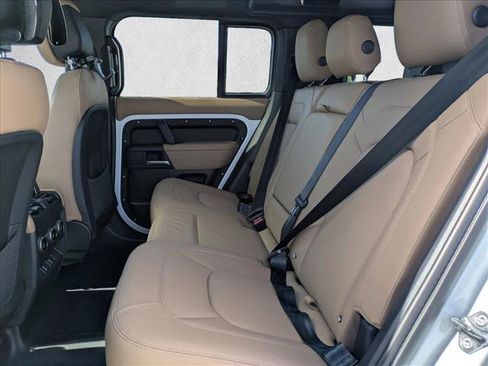 New 2026 Land Rover Defender 110 X-Dynamic SE image 16