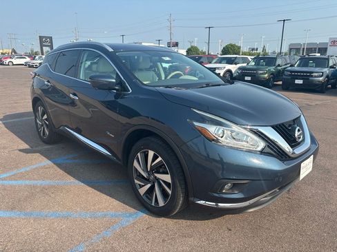 Used 2016 Nissan Murano Platinum w/ Platinum Technology Package FWD image 3