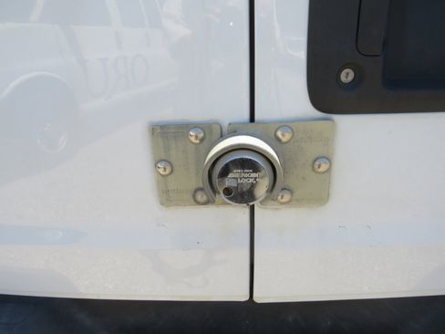 Used 2014 Chevrolet Express 3500 image 24