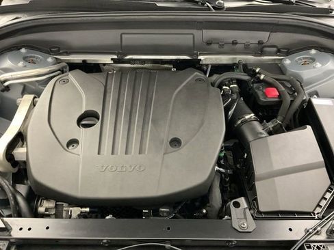 Used 2023 Volvo XC60 B5 Plus w/ Climate Package image 23