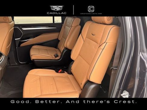 Used 2025 Cadillac Escalade ESV Premium Luxury w/ Touring Package AWD/4WD image 29