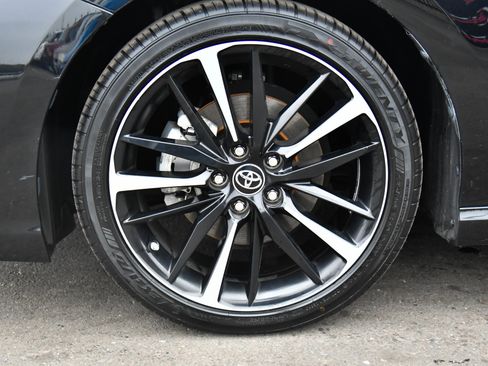 Used 2019 Toyota Camry XSE image 12